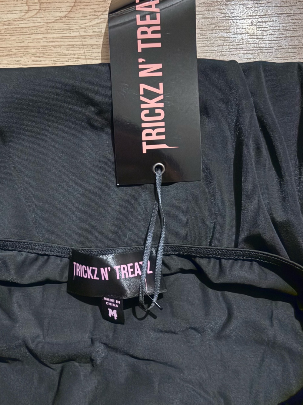 Dolls Kill Trickz N' Treatz IN MY BONES CATSUIT Glow in the Dark Size Medium NWT - Picture 2 of 3